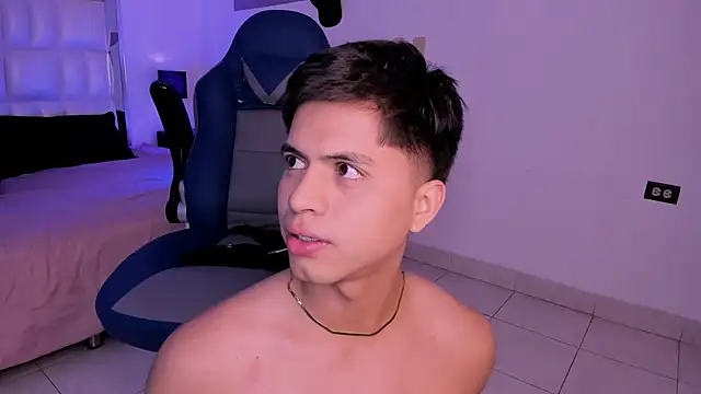 Snapshot of Niicky1_ chatting on 12.27.24 Niicky1 online show from 12.27.24