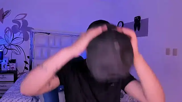 Snapshot of Niicky1_ chatting on 01.12.25 Niicky1 online show from 01.12.25