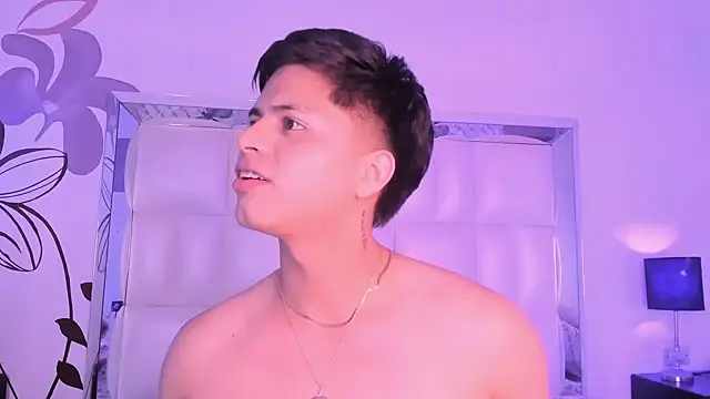 Snapshot of Niicky1_ chatting on 01.14.25 Niicky1 online show from 01.14.25