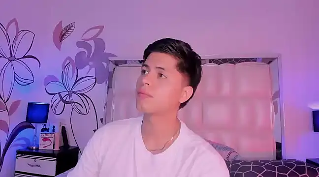 Snapshot of Niicky1_ chatting on 01.15.25 Niicky1 online show from 01.15.25