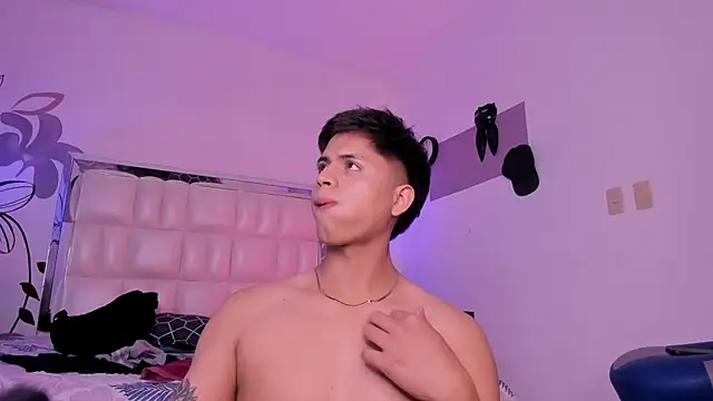 Snapshot of Niicky1_ chatting on 01.16.25 Niicky1 online show from 01.16.25