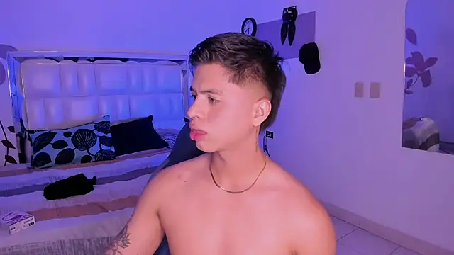 Snapshot of Niicky1_ chatting on 03.02.25 Niicky1 online show from 03.02.25