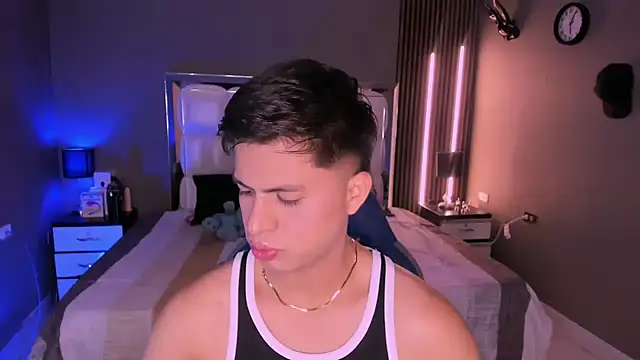 Snapshot of Niicky1_ chatting on 03.04.25 Niicky1 online show from 03.04.25