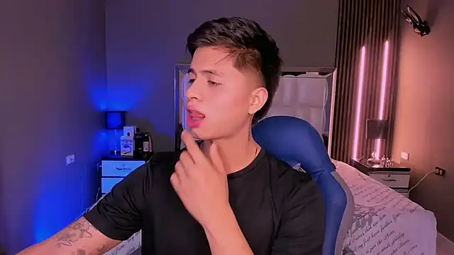 Snapshot of Niicky1_ chatting on 03.07.25 Niicky1 online show from 03.07.25