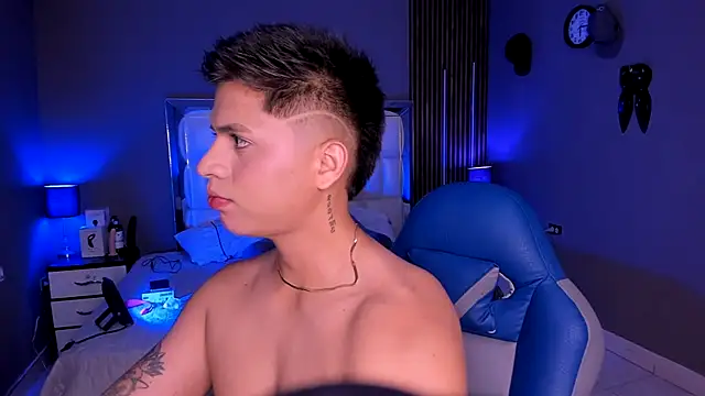 Snapshot of Niicky1_ chatting on 09.24.25 Niicky1 online show from 09.24.25