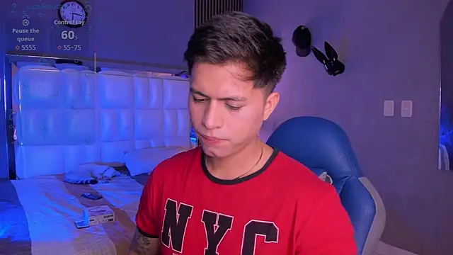 Snapshot of Niicky1_ chatting on 11.10.25 Niicky1 online show from 11.10.25