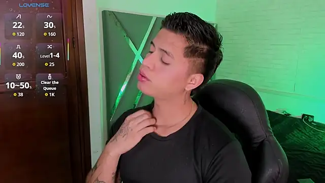 Niicky1  online show from 12.20.25