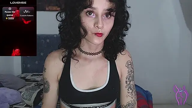 kitty22  online show from 03.03.25