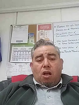 Snapshot of Manolete007x chatting on 09.23.25 Manolete007x online show from 09.23.25