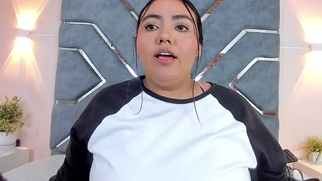 LucciaPorter online show from 04.01.26