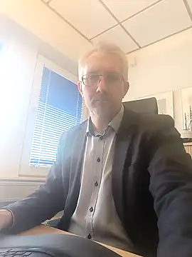 Snapshot of tom-swede chatting on 12.05.24 tom-swede online show from 12.05.24