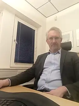 Snapshot of tom-swede chatting on 01.16.25 tom-swede online show from 01.16.25