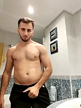 Snapshot of Fuckwithme_69 chatting on 10.31.25 Fuckwithme 69 online show from 10.31.25