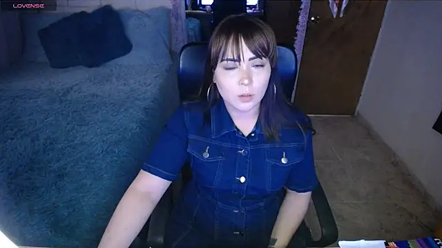 Snapshot of Sahory__ chatting on 11.21.25 Sahory online show from 11.21.25