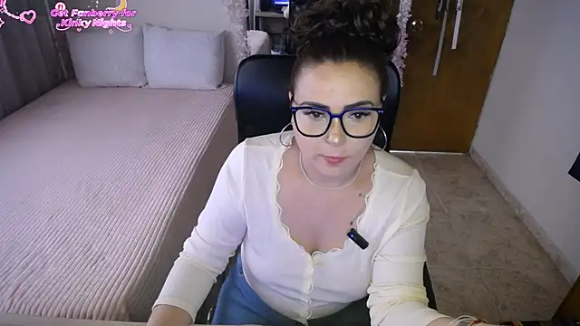 Snapshot of Sahory__ chatting on 01.12.26 Sahory online show from 01.12.26