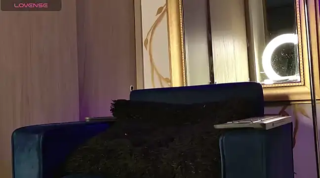 enzo herrera01 online show from 02.13.25