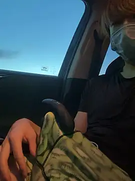 issy19 online show from 09.15.25