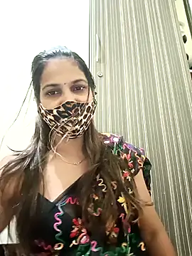 Snapshot of indianliza chatting on 12.18.24 indianliza online show from 12.18.24