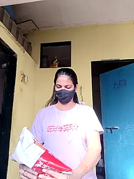 Snapshot of indianliza chatting on 02.12.25 indianliza online show from 02.12.25