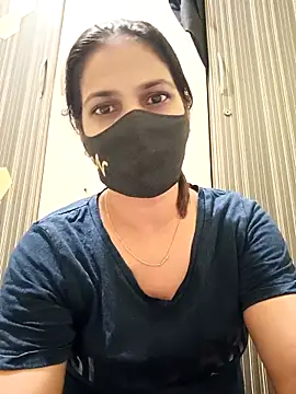 Snapshot of indianliza chatting on 03.21.25 indianliza online show from 03.21.25