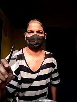 Snapshot of indianliza chatting on 03.23.25 indianliza online show from 03.23.25