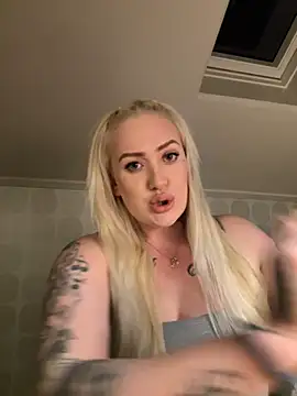 QueenOfFknBj online show from 02.07.25