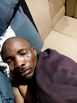 Snapshot of Ngamla123 chatting on 10.27.25 Ngamla123 online show from 10.27.25