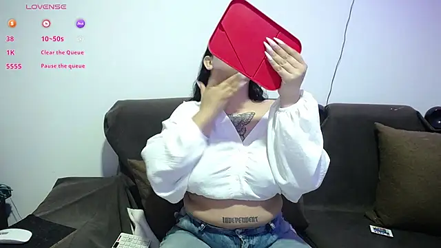 sara winehouse1 online show from 01.28.25