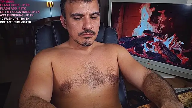 Snapshot of officeman7 chatting on 03.18.25 officeman7 online show from 03.18.25