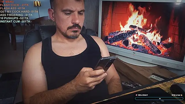 Snapshot of officeman7 chatting on 11.19.25 officeman7 online show from 11.19.25