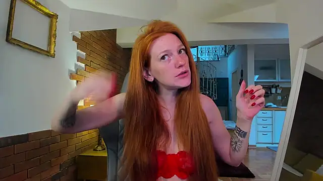 Snapshot of Aliceginger99 chatting on 11.03.25 Aliceginger99 online show from 11.03.25