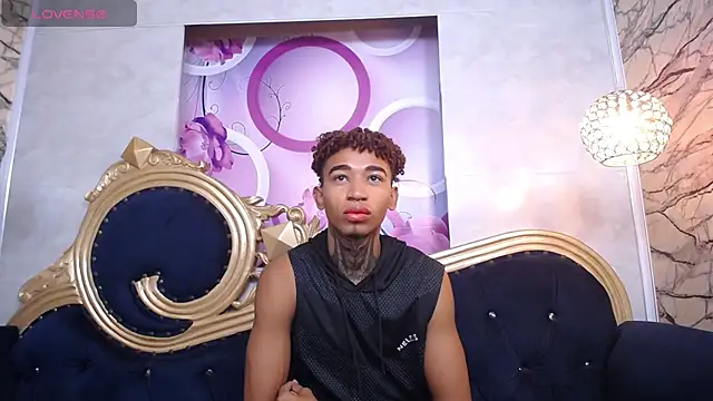 sexy blacks  online show from 01.23.25