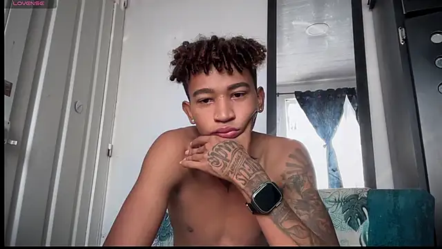 sexy blacks  online show from 12.03.25