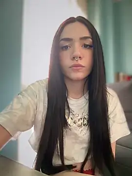 Snapshot of ShannonShanny chatting on 01.26.25 ShannonShanny online show from 01.26.25