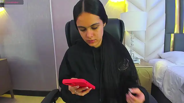 ChloeHarper  online show from 01.14.26