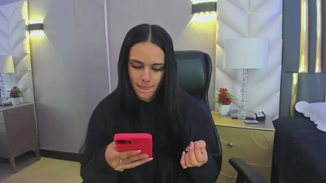 ChloeHarper  online show from 03.28.26