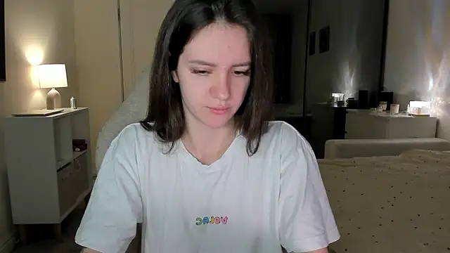Sonia moon  online show from 10.19.25