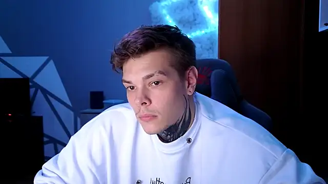 DENIS HERE online show from 12.02.24