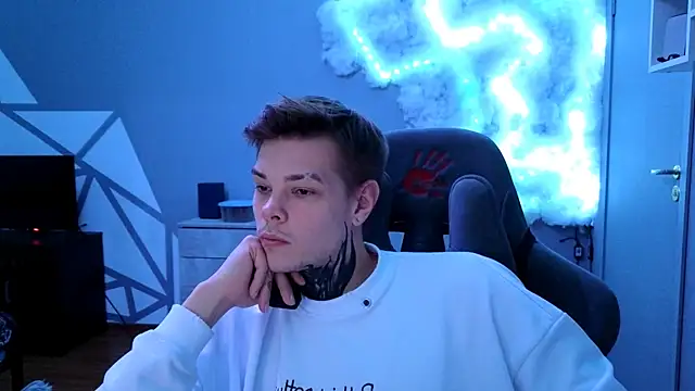 DENIS HERE online show from 12.03.24