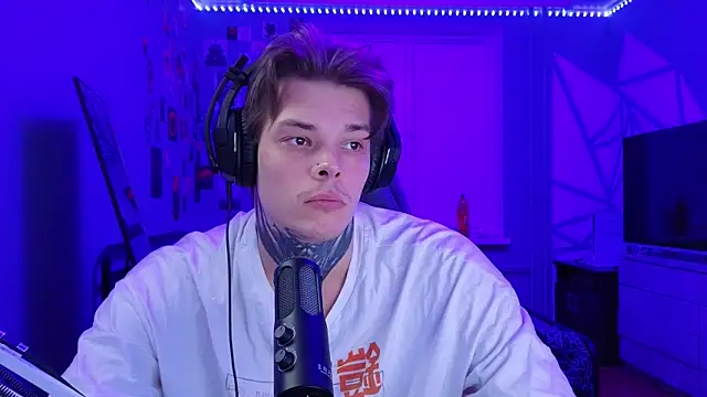 DENIS HERE online show from 02.18.25