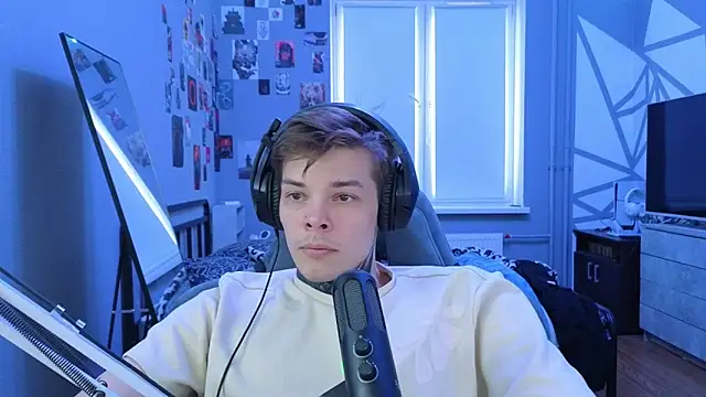 DENIS HERE online show from 03.11.25