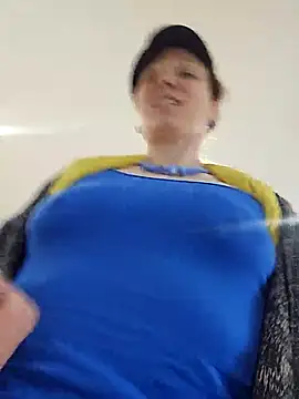 Exhibitionsplit online show from 03.12.25