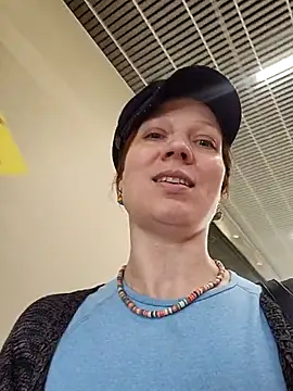 Exhibitionsplit online show from 03.13.25