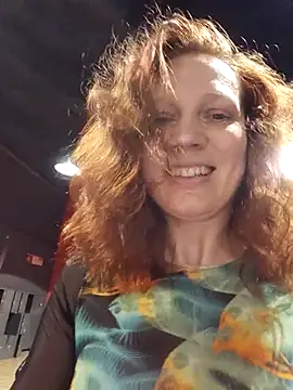 Exhibitionsplit online show from 02.05.26