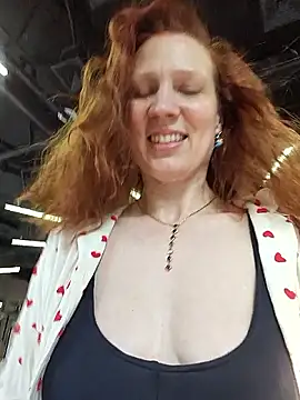 Snapshot of Exhibitionsplit chatting on 05.24.26 Exhibitionsplit online show from 05.24.26