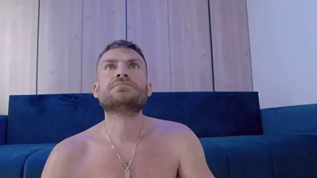 Snapshot of 10in_deluxe chatting on 10.23.25 10in deluxe online show from 10.23.25