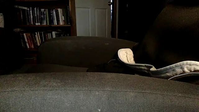 Snapshot of Thorandkitty chatting on 12.18.25 Thorandkitty online show from 12.18.25