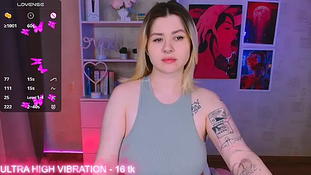 cutie mili online show from 02.23.25