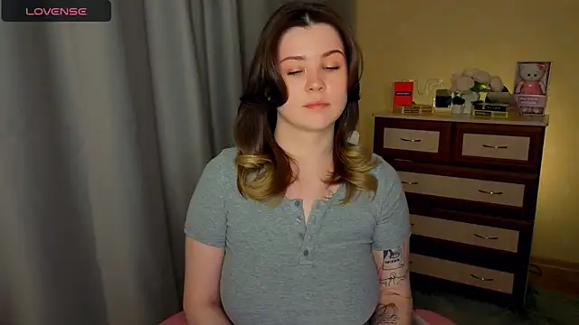 cutie mili online show from 04.19.26