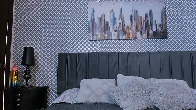 scarlett moore online show from 02.05.25